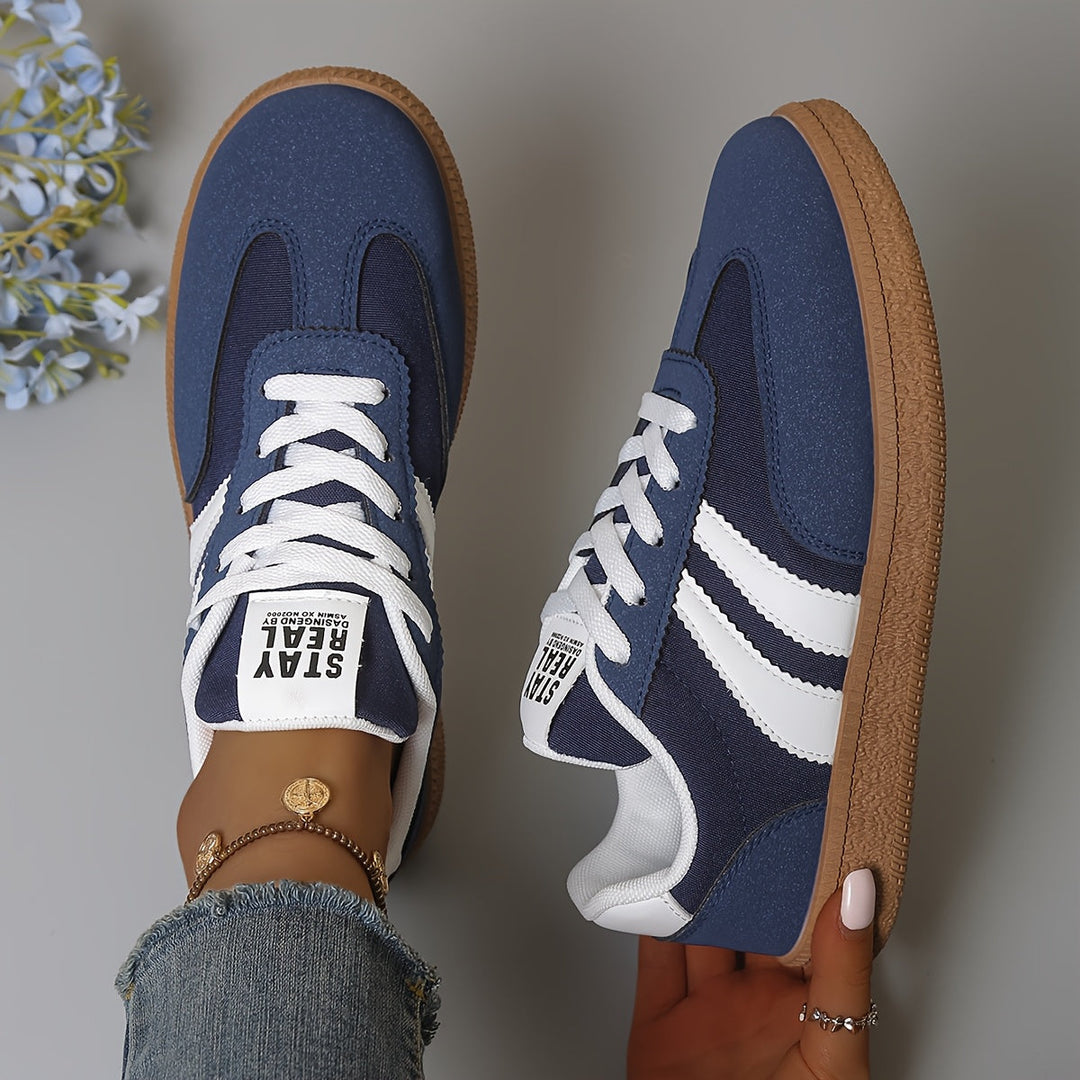 Linnea | Sneakers Dam i retrostil med snörning