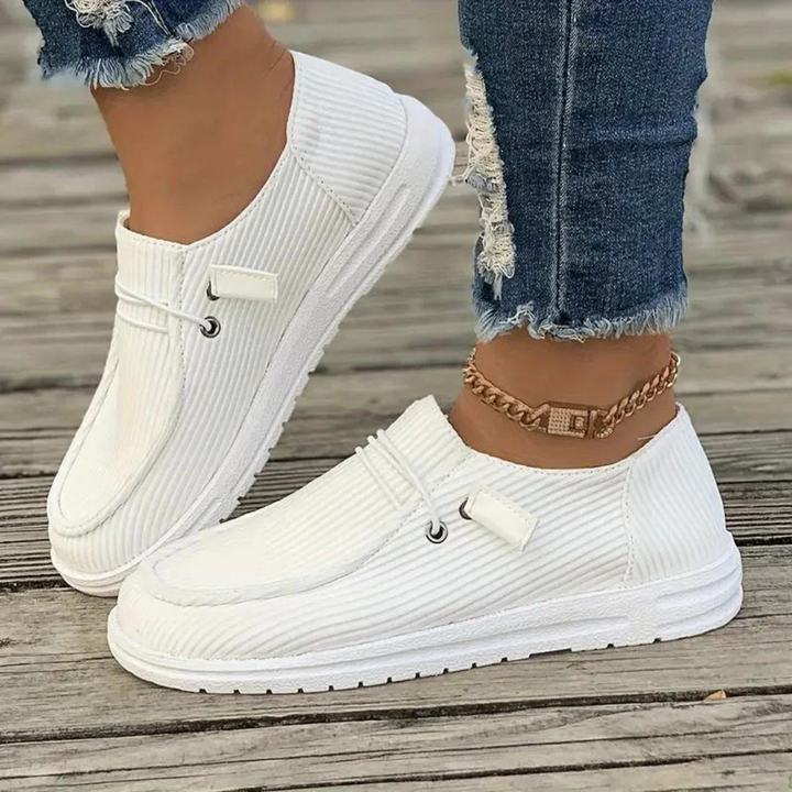 Slip-on platta sommarskor för kvinnor