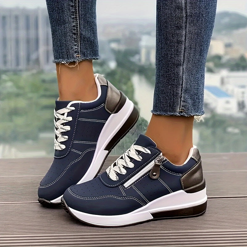 Låga sneakers med snörning för kvinnor