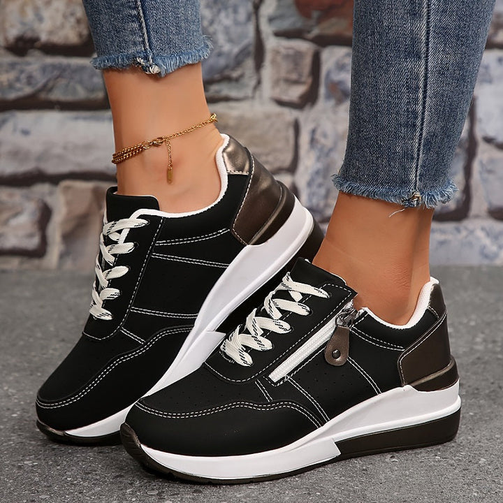 Låga sneakers med snörning för kvinnor