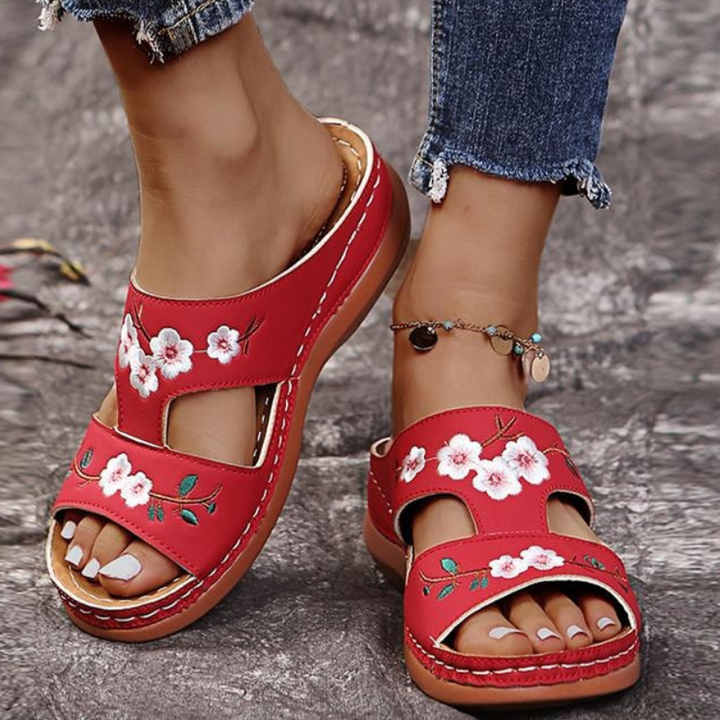 Ortopediska blommiga platåflip-flops för kvinnor