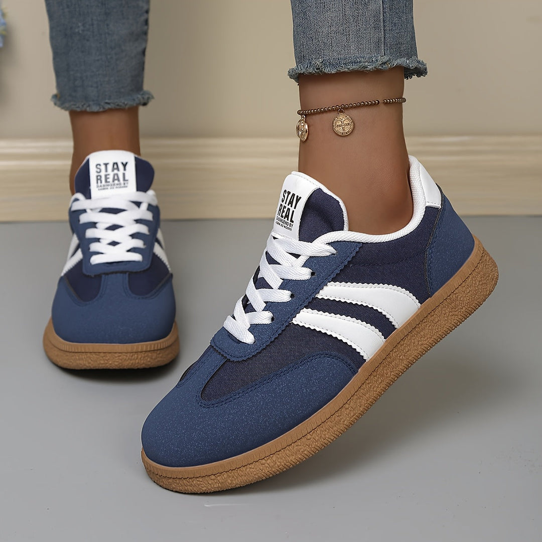 Linnea | Sneakers Dam i retrostil med snörning