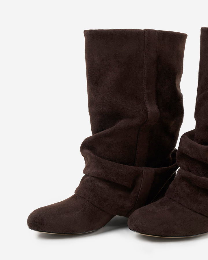 Ebba | Knähöga stövlar Dam i slouchy design med rund tå