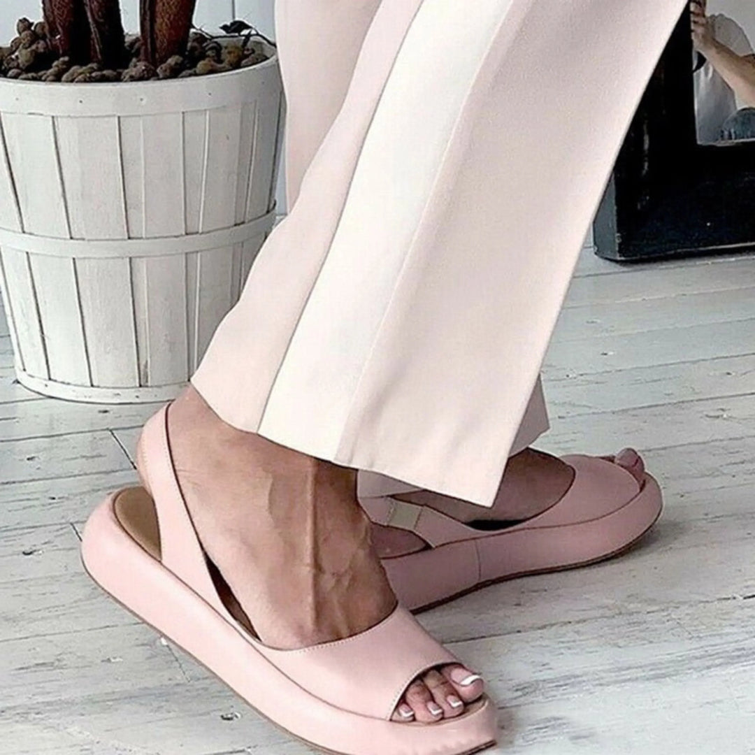 Damslip-on sandaler med elastiskt band