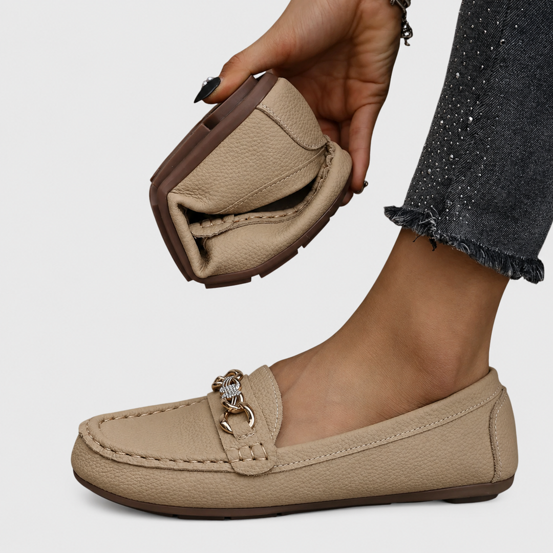 Slip-on mockasiner med kedja för dam