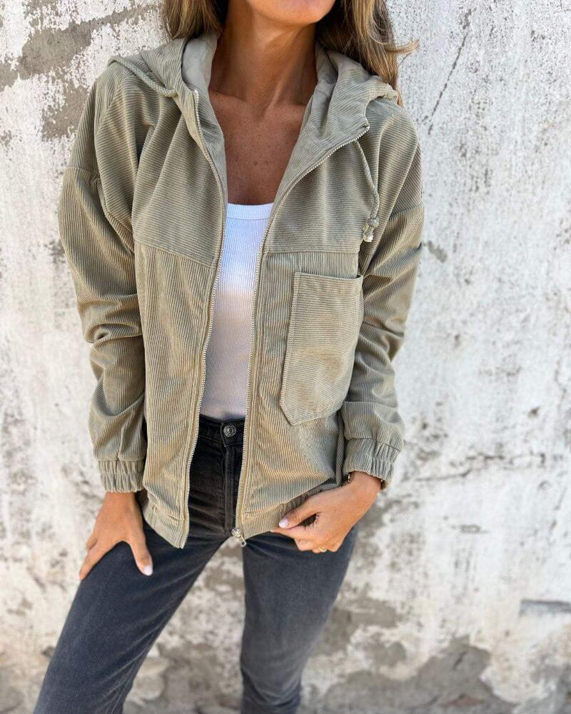 Klara | Hoodie dam med lös modell för vår och höst