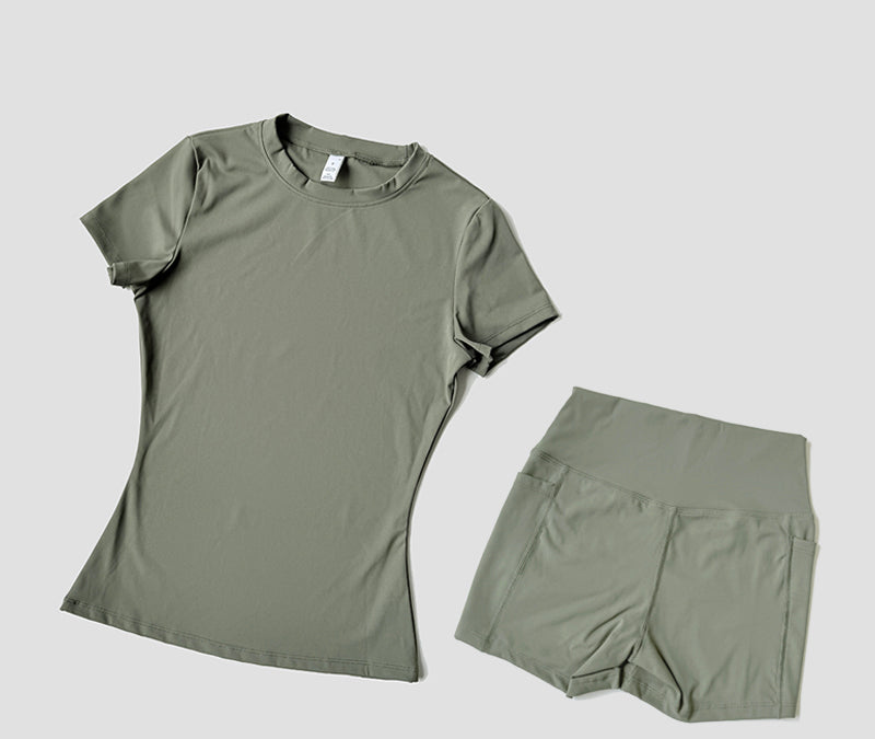 Tove | Träningsset Dam med topp och shorts
