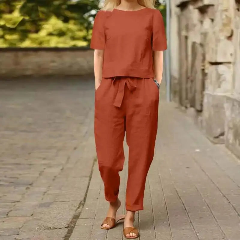 Damlinneset, blus och byxor, sommar