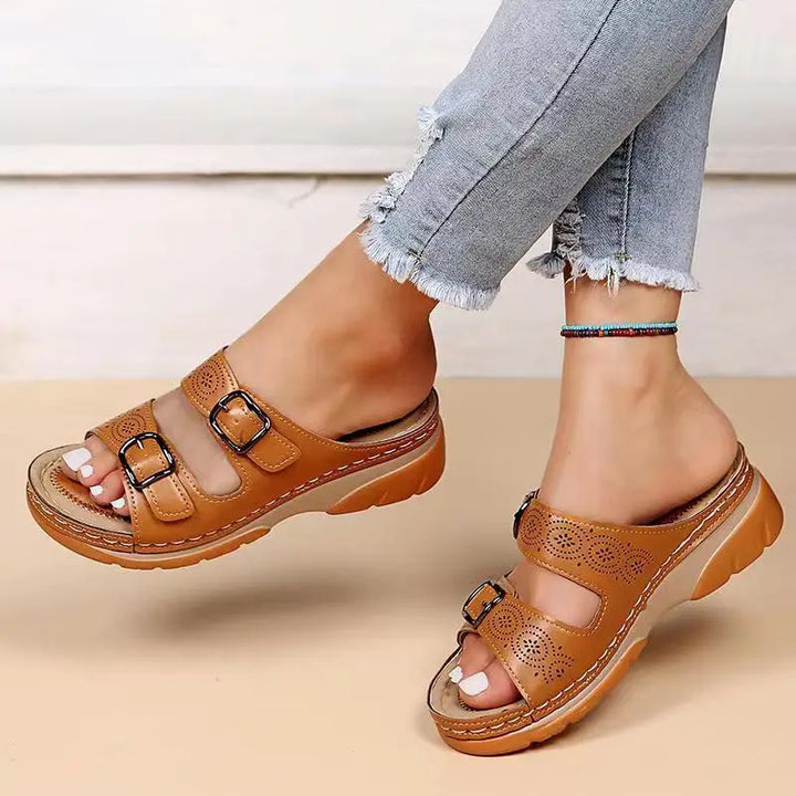 Ortopediska flip-flops i läder för kvinnor