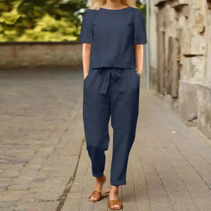 Damlinneset, blus och byxor, sommar