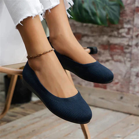 Damskor med slip-on-detaljer