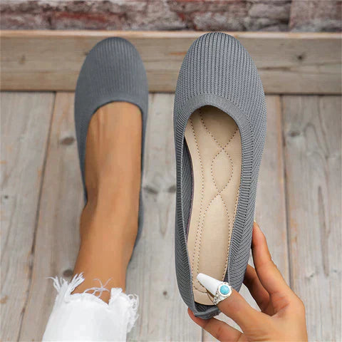Damskor med slip-on-detaljer