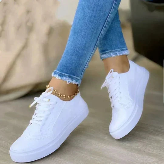 Elin | Sneakers dam med snörning och hålfotsstöd