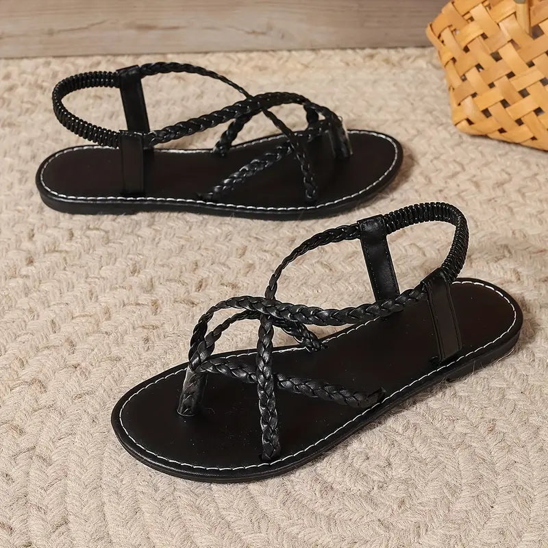Flätade platta gladiatorsandaler för kvinnor