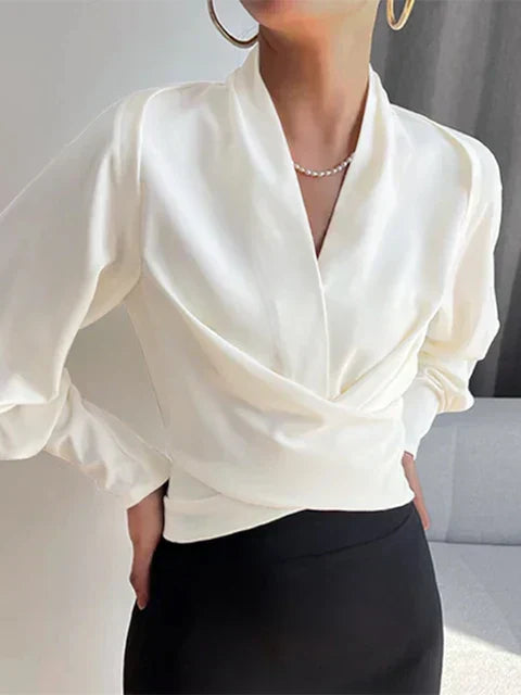 Damblus med v-ringning och drapering