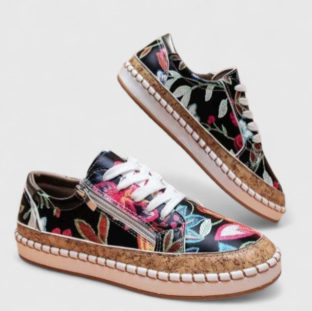 Wilma | Skor Dam med slip-on-design och hälrem