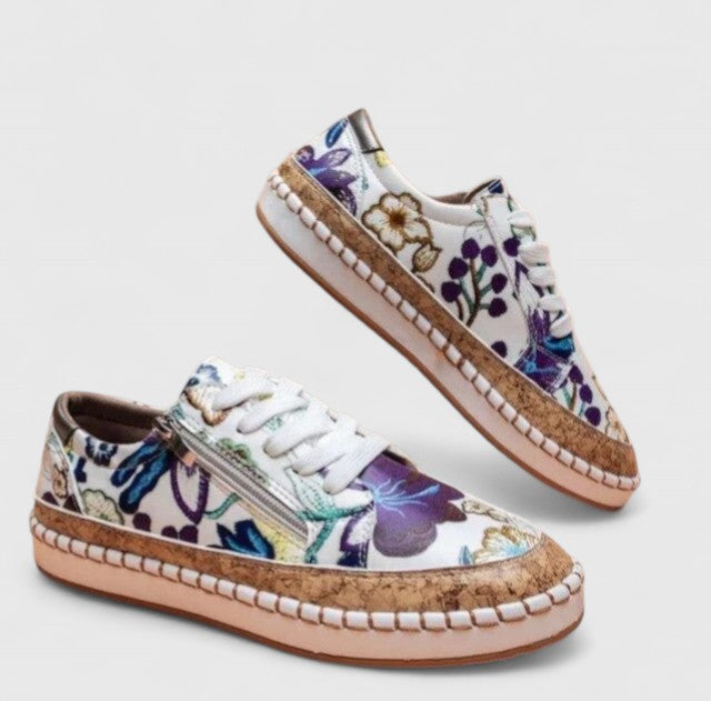 Wilma | Skor Dam med slip-on-design och hälrem