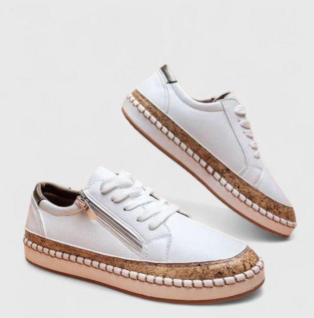 Wilma | Skor Dam med slip-on-design och hälrem