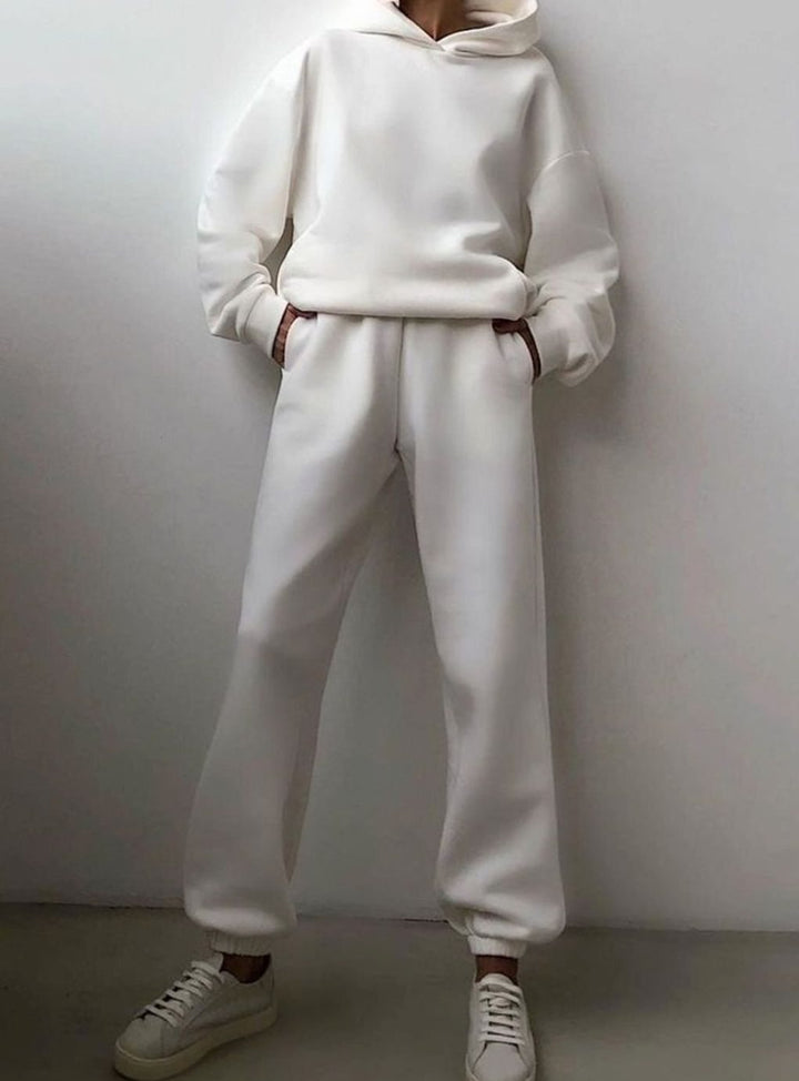 Ylva | Träningsset Dam med oversized hoodie och joggingbyxor