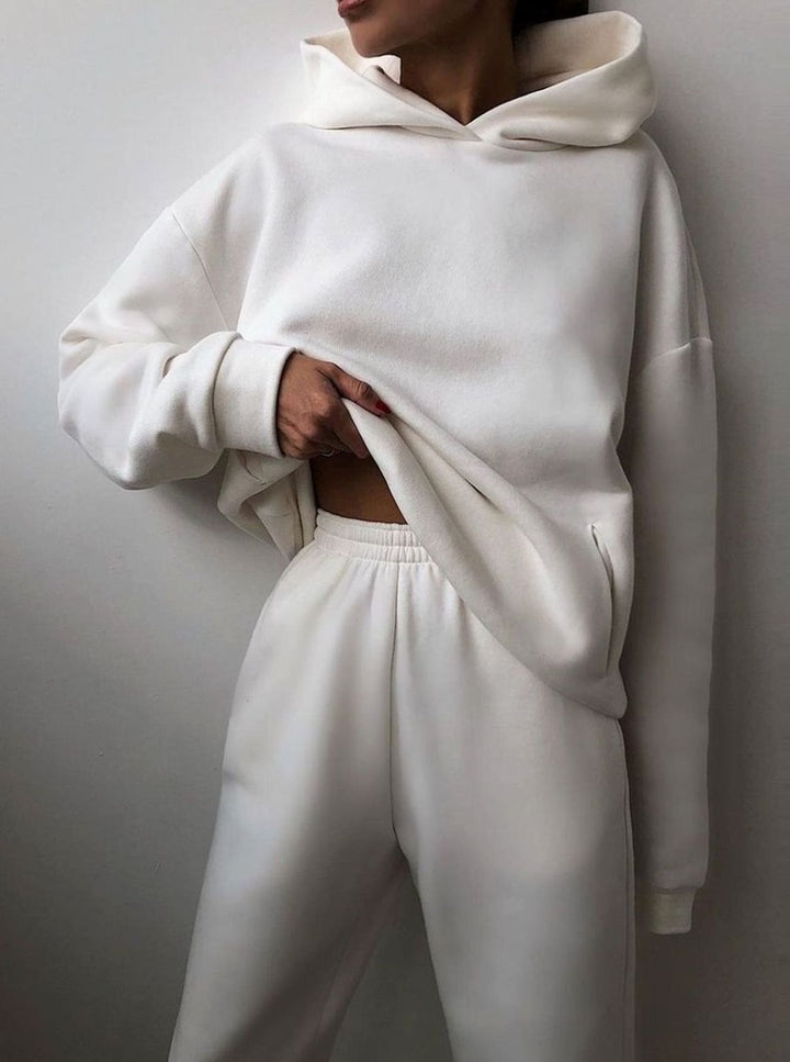 Ylva | Träningsset Dam med oversized hoodie och joggingbyxor