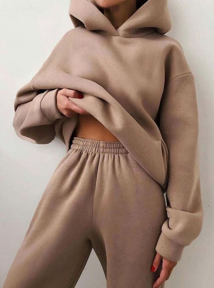 Ylva | Träningsset Dam med oversized hoodie och joggingbyxor
