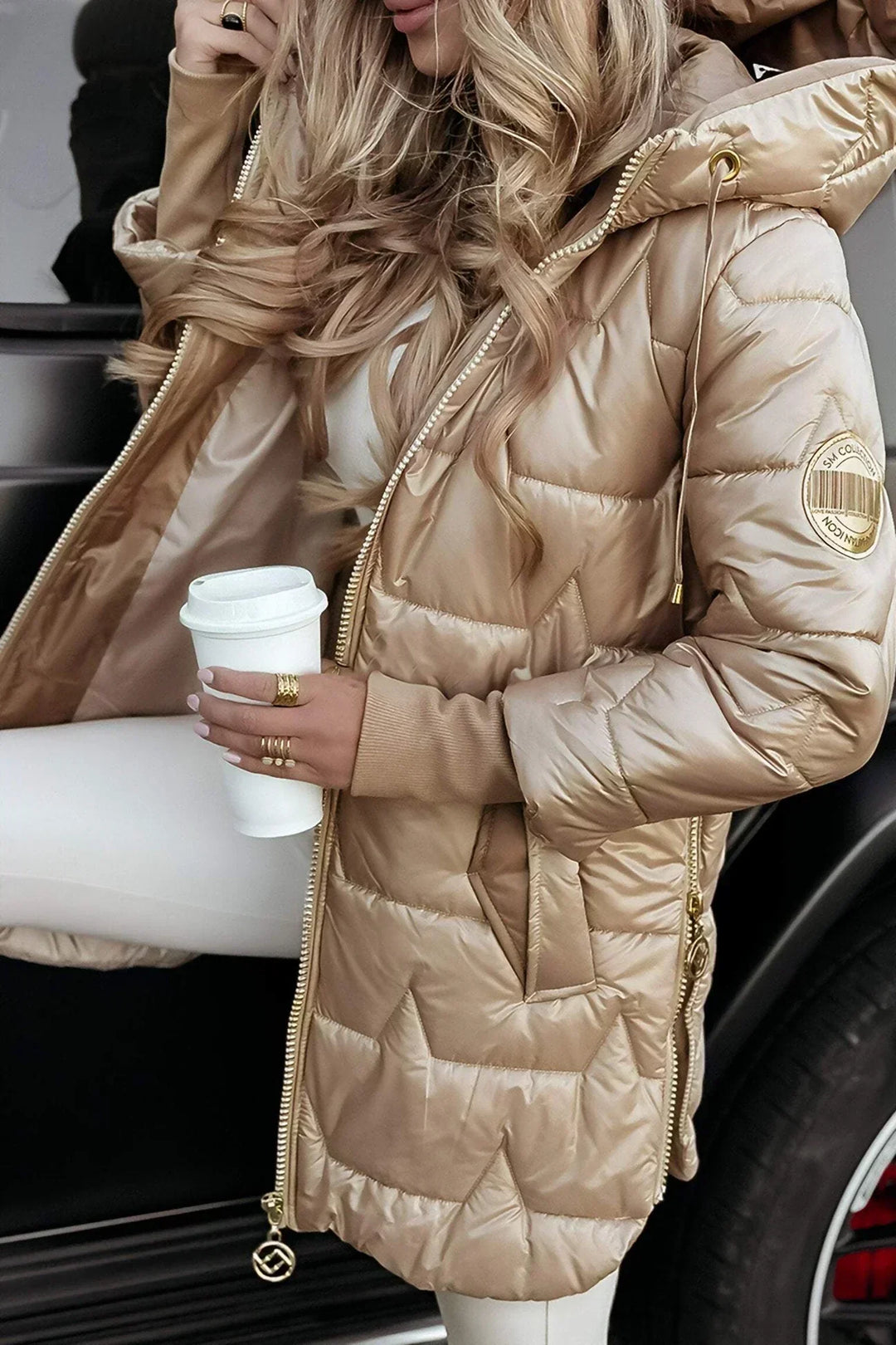 Elsa | Vadderad jacka dam med huva och lång modell