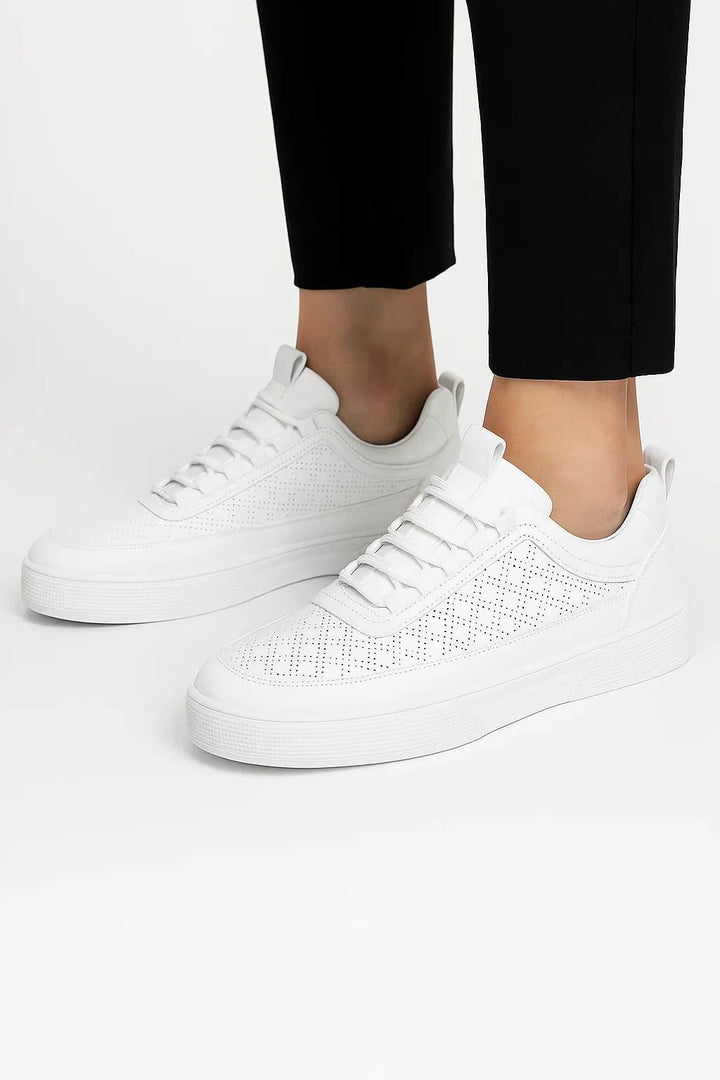 Stig | Sneakers Herr med perforerad ovandel och snörning
