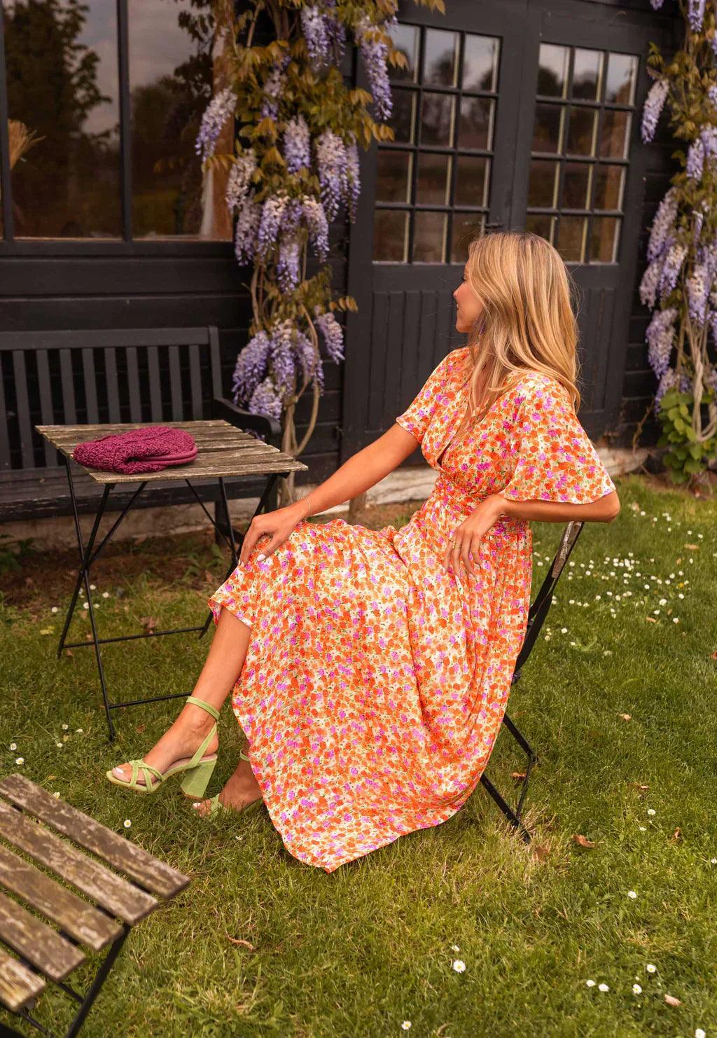 Blommig maxi bröllopsklänning